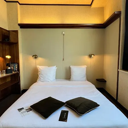 Latroupe Le Berger Hotel Saint-Gilles Room photo